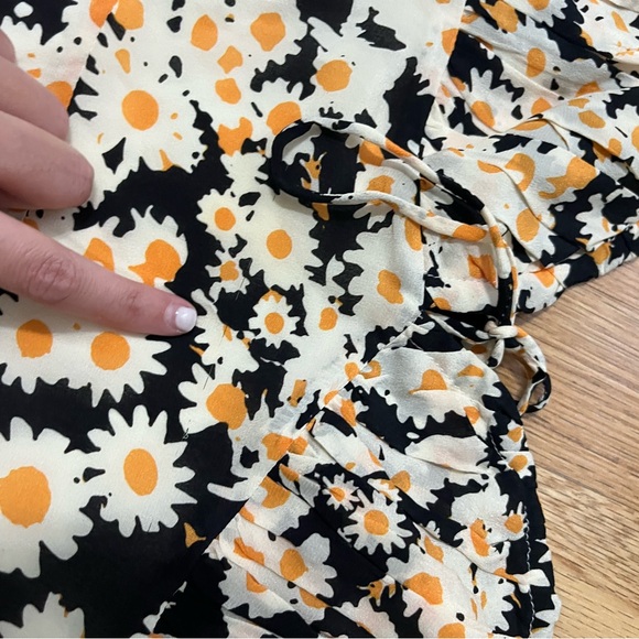 Realisation Par The Devon Mini Dress in Flower Power Size XXS - Picture 4 of 9